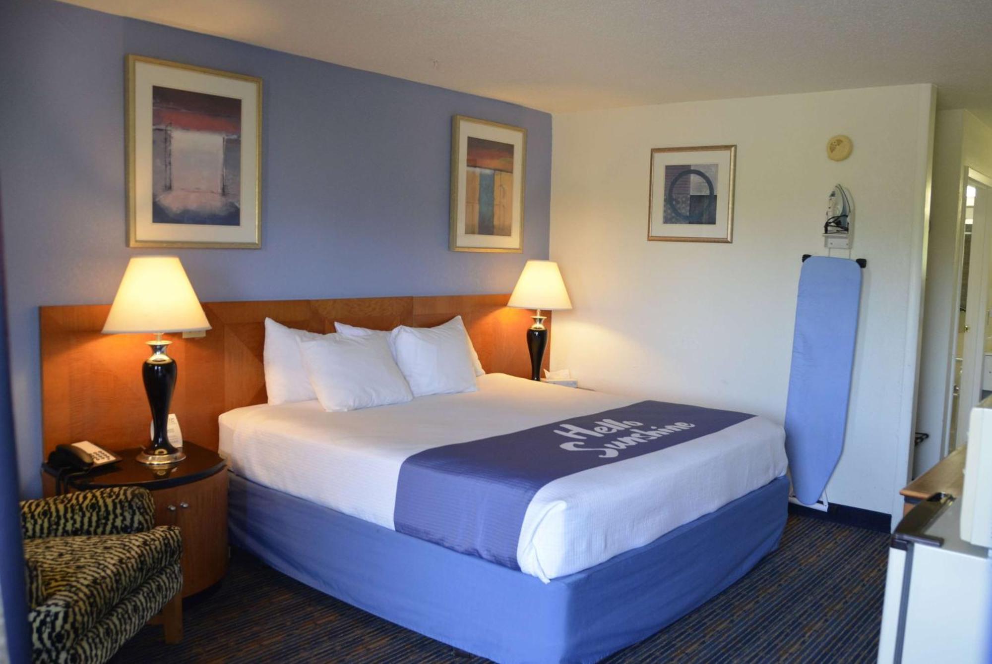 Days Inn By Wyndham Luray Shenandoah Экстерьер фото