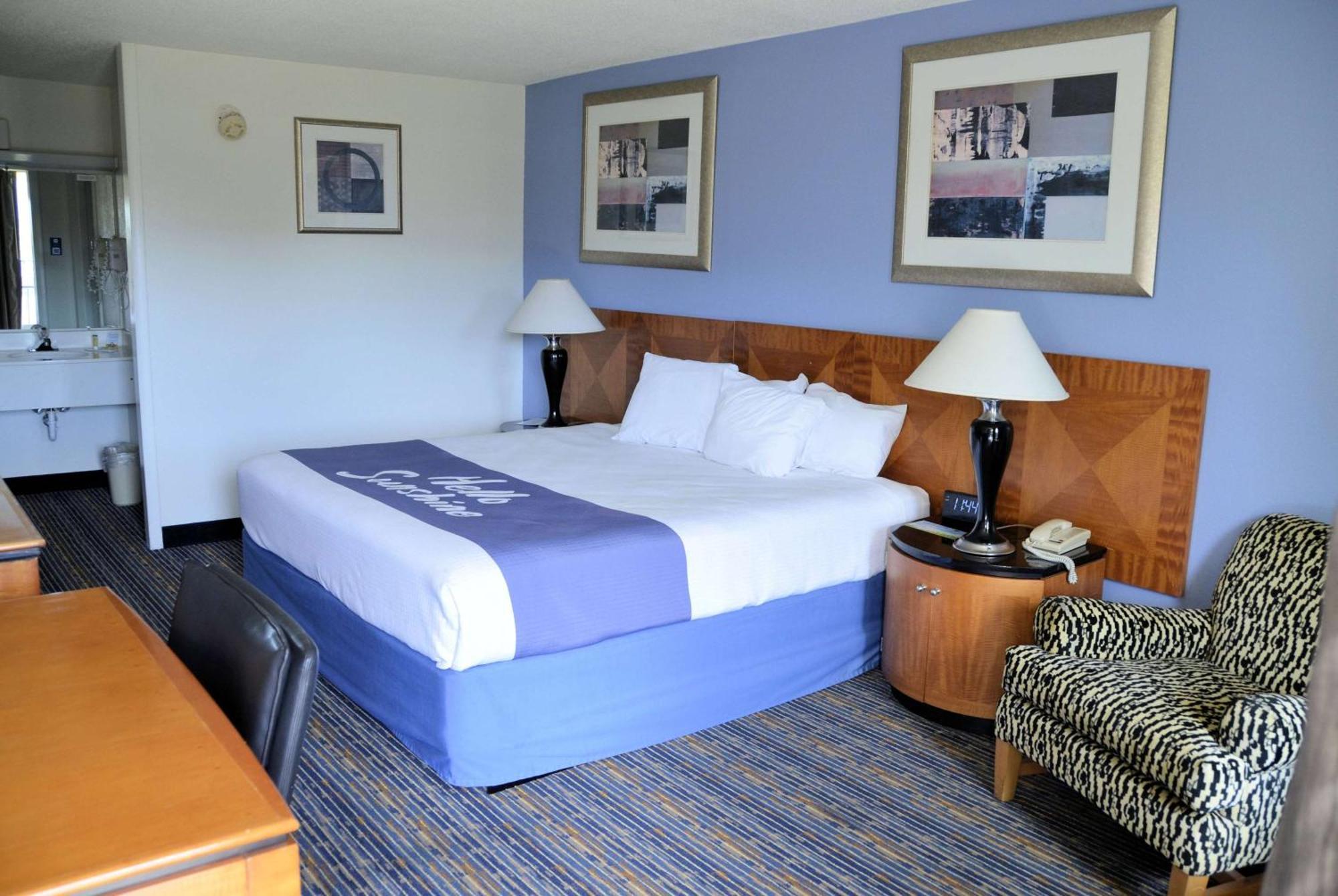 Days Inn By Wyndham Luray Shenandoah Экстерьер фото