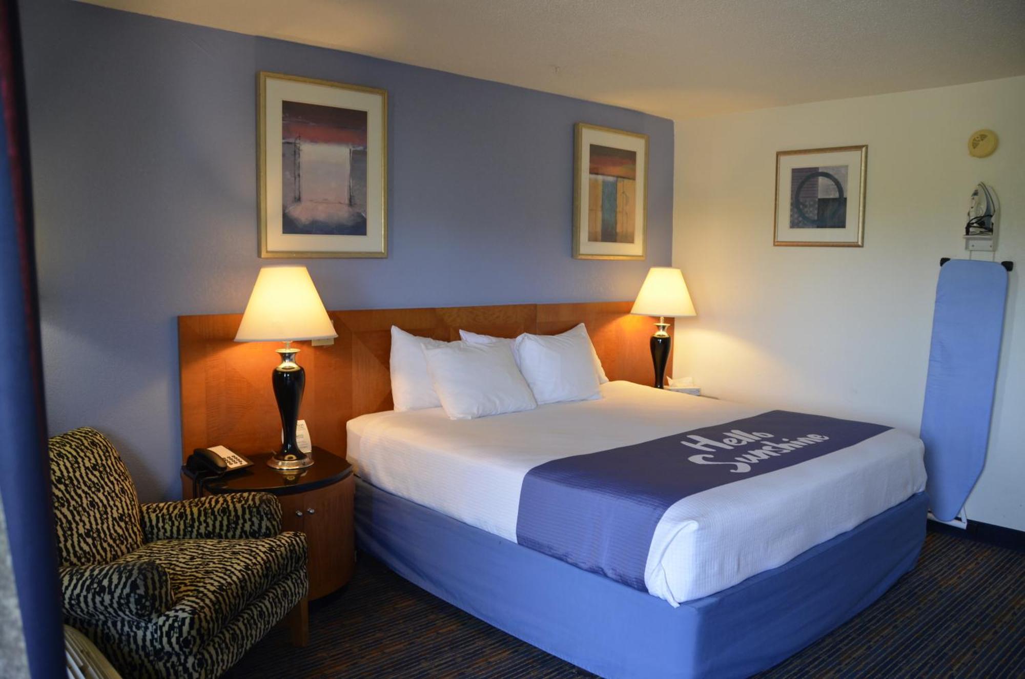 Days Inn By Wyndham Luray Shenandoah Экстерьер фото