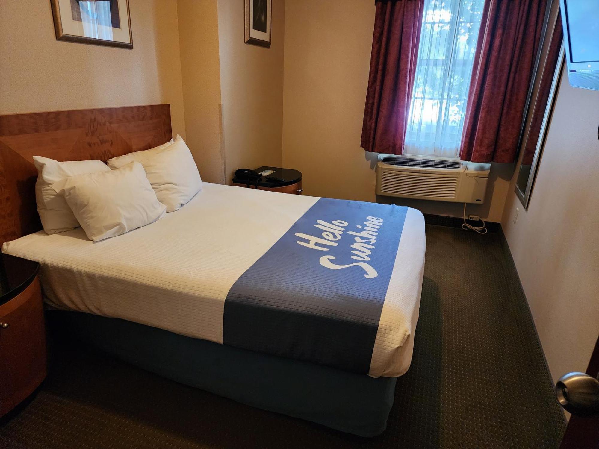 Days Inn By Wyndham Luray Shenandoah Экстерьер фото