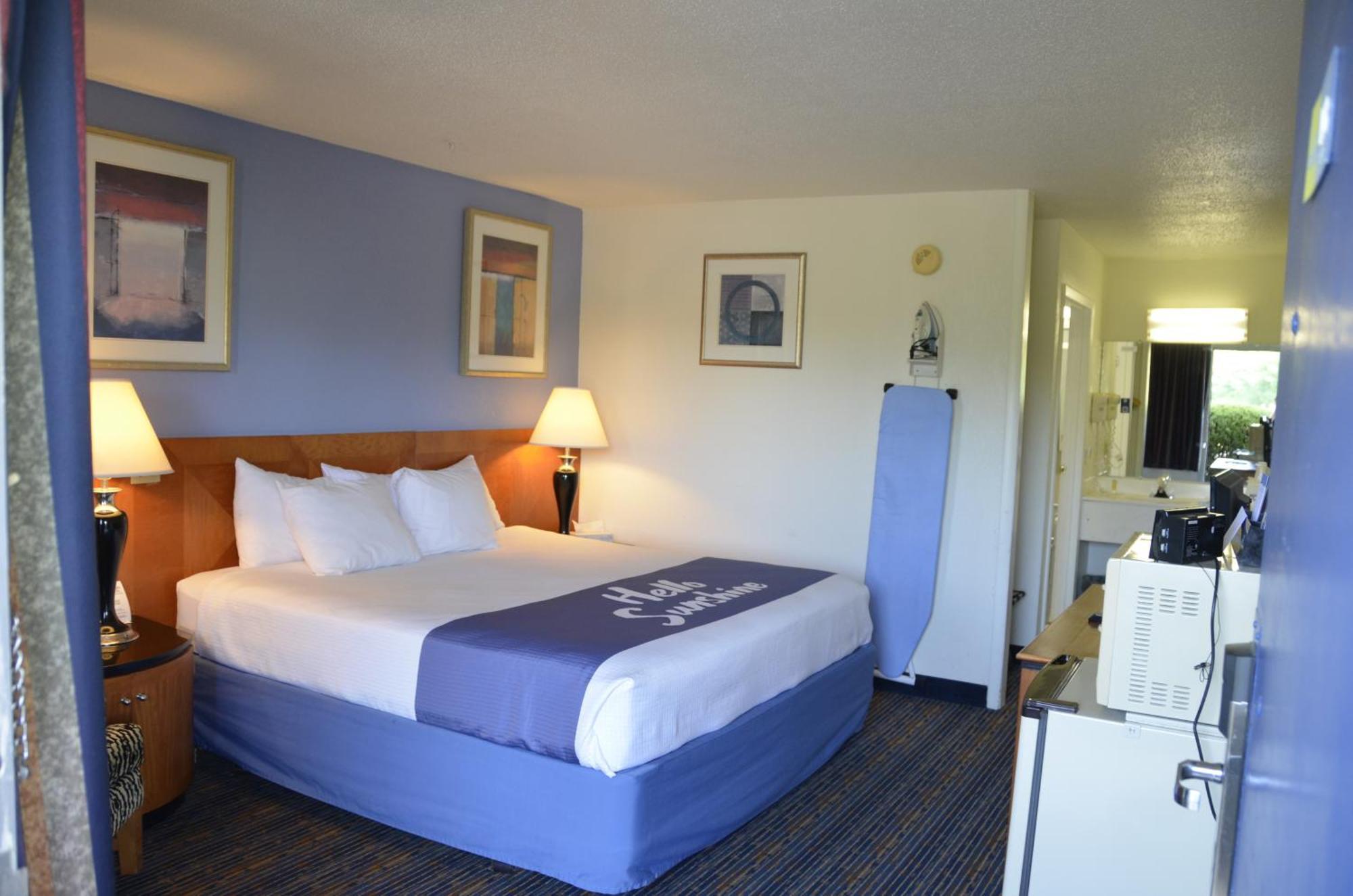 Days Inn By Wyndham Luray Shenandoah Экстерьер фото