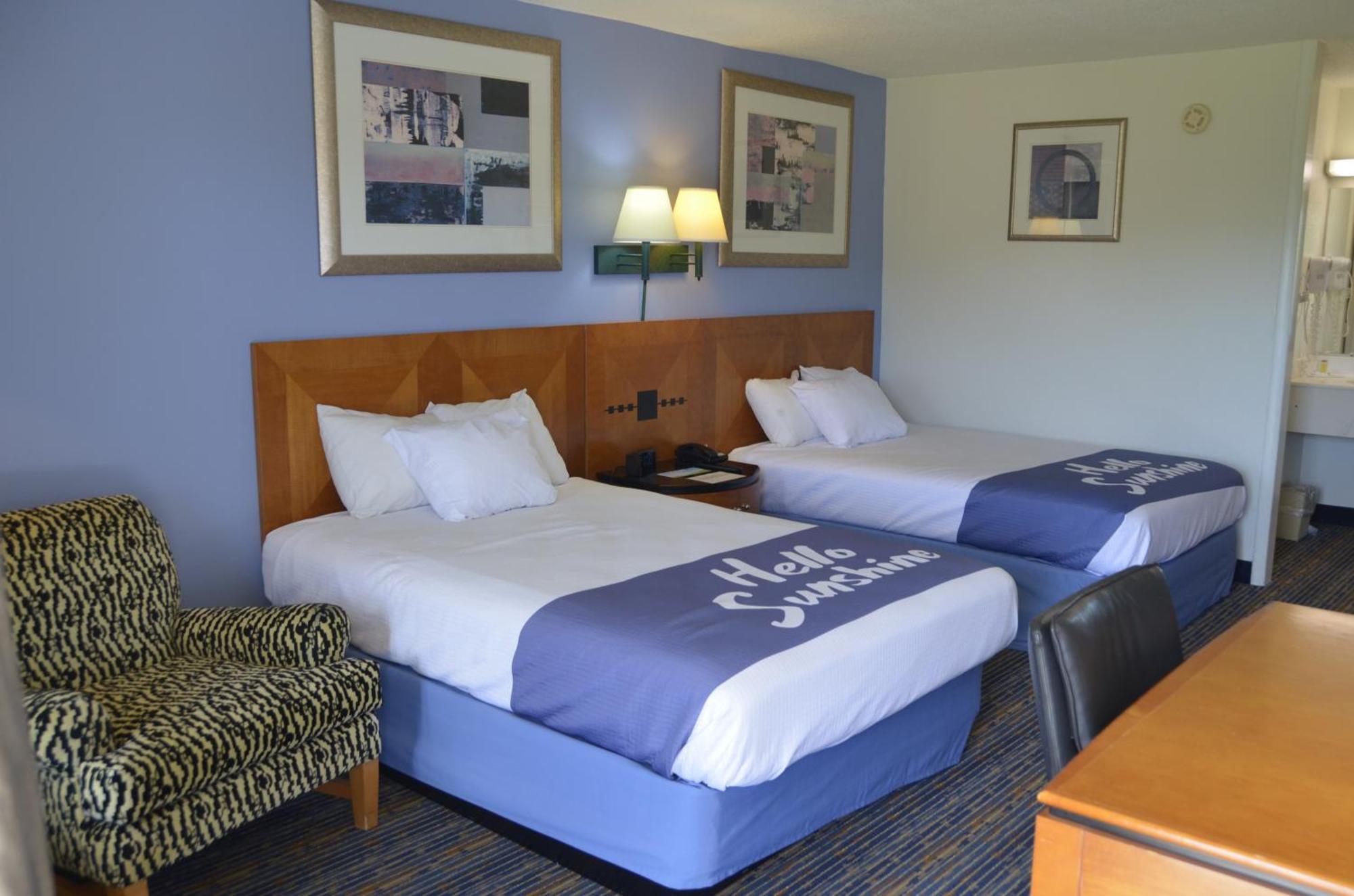 Days Inn By Wyndham Luray Shenandoah Экстерьер фото