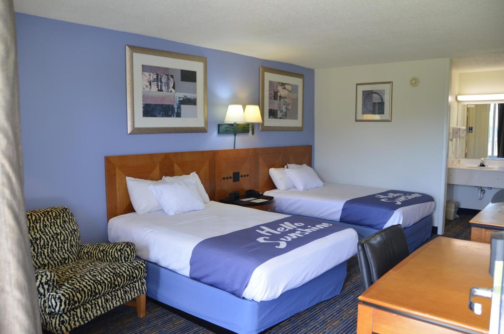 Days Inn By Wyndham Luray Shenandoah Экстерьер фото
